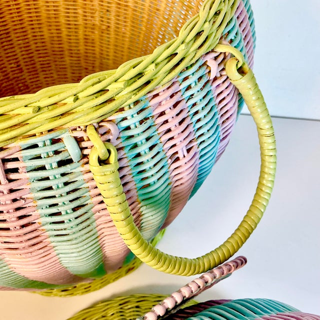 Chinoiserie 1997 Vintage Boho Chic Coastal Cabana Striped Wicker Elephant Basket Hamper, Signed Jen Lee For Sale - Image 3 of 17