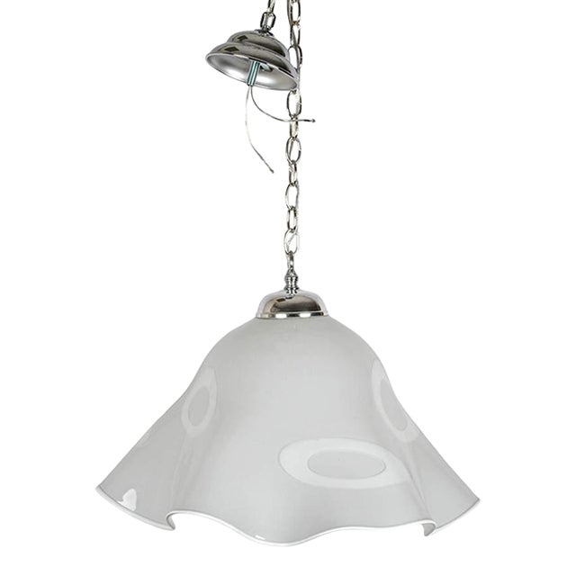 Late 20th Century Murano Fazzoletto White Art Glass Pendant Light With Chrome Hardware For Sale