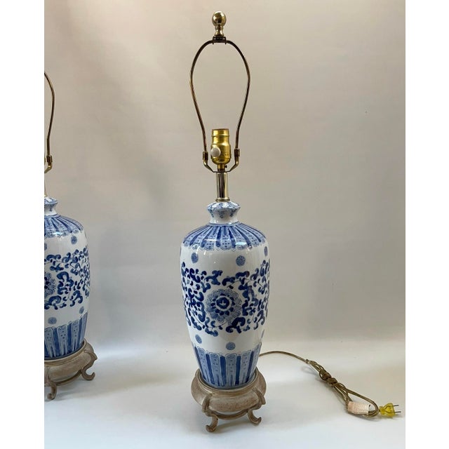 Ceramic Porcelain Blue & White Traditional Chinoiserie Chinese Hand-Painted Table Lamps - A Pair For Sale - Image 7 of 9