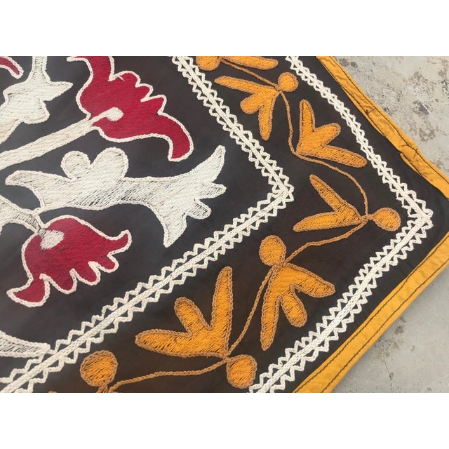 Traditional Tablecloth / Vintage Suzani Tapestry - 3'9" x 3'5" For Sale In Los Angeles - Image 6 of 8