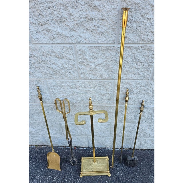 Traditional Mid-Century American Federal Style Brass Fireplace Tools Set of 6 For Sale - Image 3 of 5