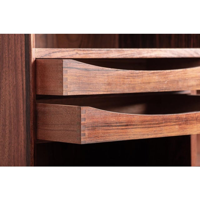 Vintage Danish Bookcase in Rosewood and Brass by Erik Brouer for Brouers Mobelfabrik, 1960 For Sale - Image 6 of 16