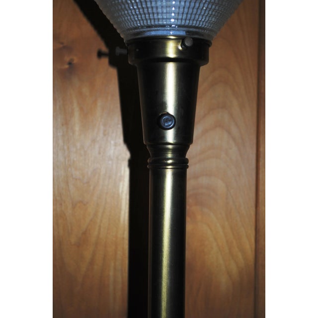 Mid 20th Century Vintage Rembrandt Leaf Foliage Brass Torchiere Table Lamp For Sale - Image 5 of 8