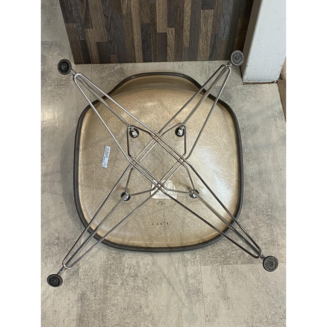 Fiberglass Chair by Charles and Ray Eames for Herman Miller, 1950s For Sale - Image 14 of 18