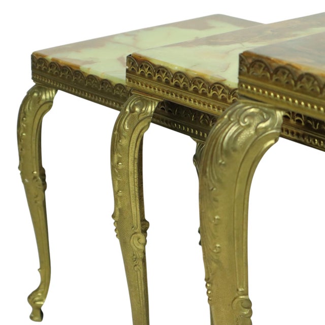 Gold Hollywood Regency Nesting Tables in Onyx and Marble, 1950s, Set of 3 For Sale - Image 8 of 17