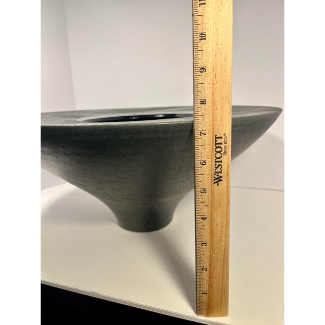 Dark Green Rare Masuo Ojima Vintage Ceramic Vase Japanese-American Signed 7.5”h X 16.5”d For Sale - Image 8 of 10
