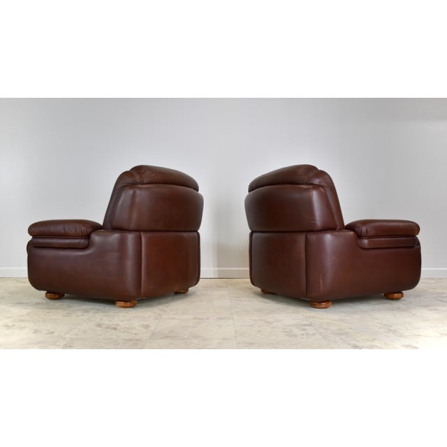 Chocolate 1970s Post Modern Italian Leather Lounge Chairs – A Pair For Sale - Image 8 of 12