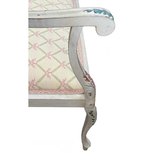 Hand‑Painted Vintage Gustavian Style Two‑Seater Settee — Designer/Statement Piece For Sale - Image 10 of 11