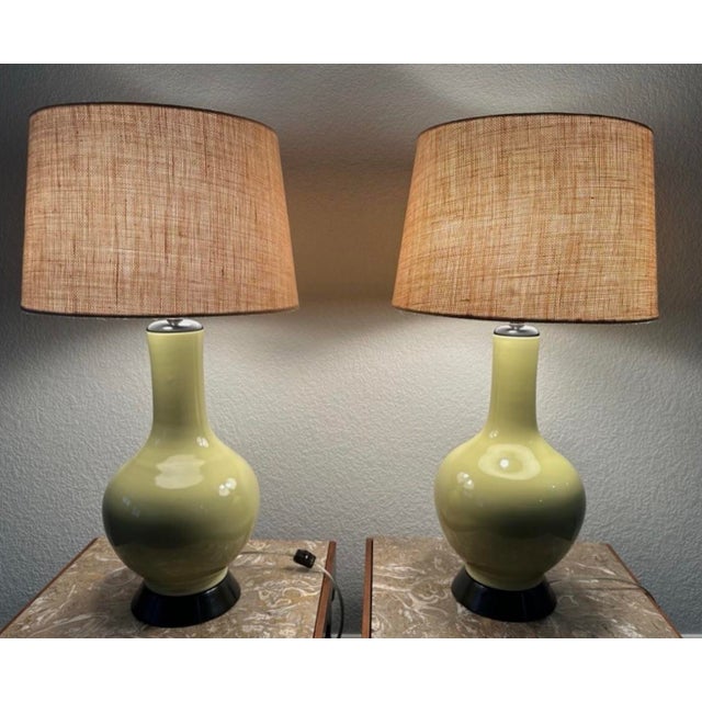1940s Pair of MCM Designer Richard Lindley Melrose Place Celadon Porcelain Table Lamps For Sale - Image 4 of 13
