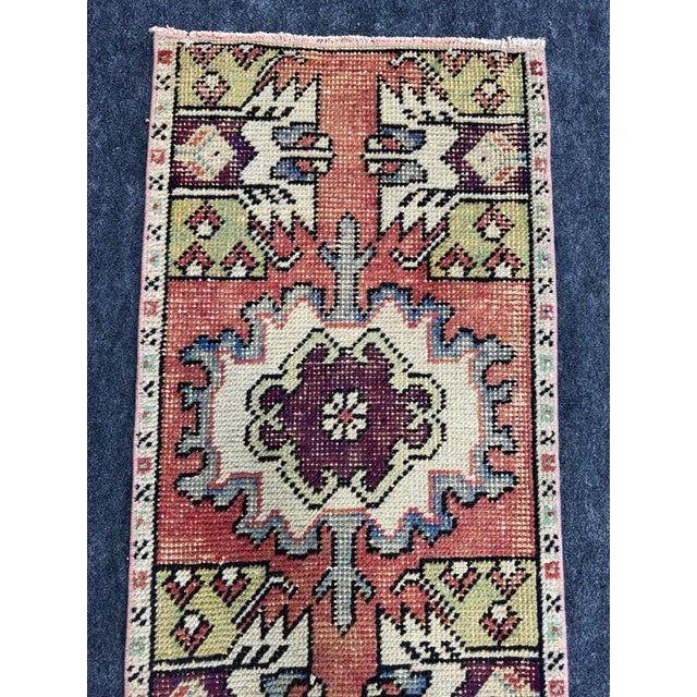 Turkish Yastik Rug 1'5" x 2'9" For Sale - Image 4 of 5