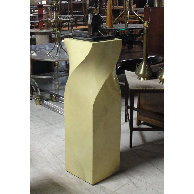Twisted 14x14 Square Pattern Faux Goatskin Finish Modern Pedestal Stand For Sale - Image 9 of 11