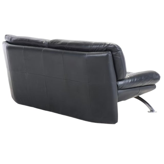 Metal Late 20th Century Postmodern Nicoletti Salotti Attributed Black Italian Leather Sofa For Sale - Image 7 of 7