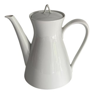 Form 2000 White Tea Pot by Raymond Loewy for Rosenthal, Germany, 1950s For Sale