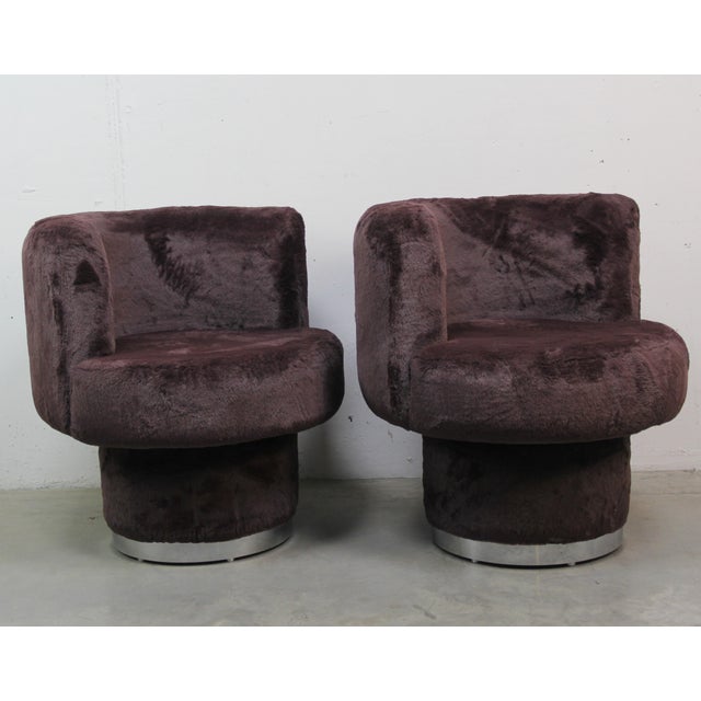 Pop-Style Plush Lounge Chairs, 1970s, Set of 2, in Very Good conditions. Designed 1970 to 1979