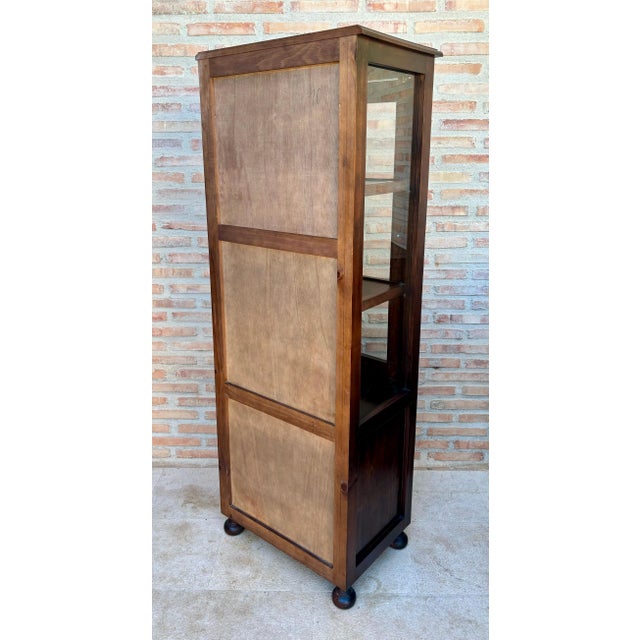 Mid-Century French Display Case in Walnut and Glass, 1950 For Sale - Image 14 of 18