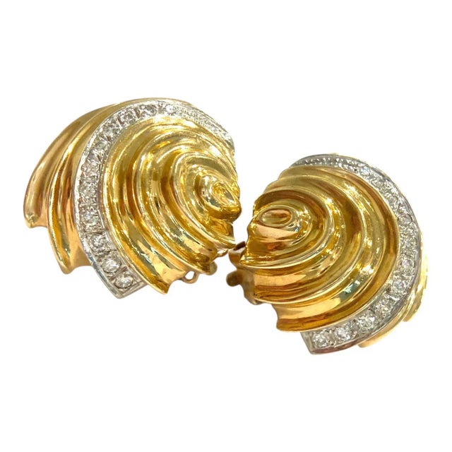 Contemporary Vintage 14k Yellow Gold Diamond Sea Shell Earrings, A Pair For Sale - Image 3 of 9