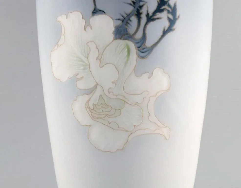 Vase en Céramique Royal Copenhagen, motif Tenera Modèle 427 | Galerie Møbler