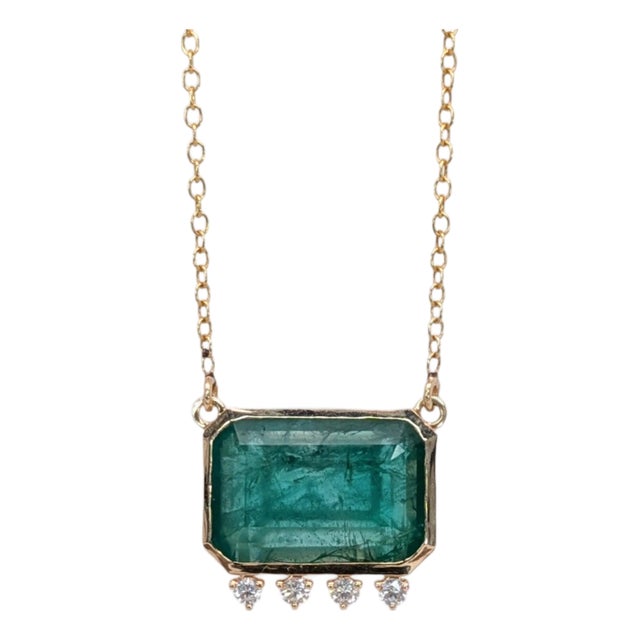 6ct Emerald Pendant With Natural Diamond Accents in Solid 14k Gold | Em 15x10mm For Sale