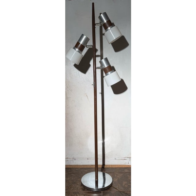 Mid-Century Modern Vintage 1960s Midcentury 3-Light Floor Lamp Attributed to Gerald Thurston for Lightolier ~ Silver and Brown Floor Lamp With 3-Way Switch For Sale - Image 3 of 11