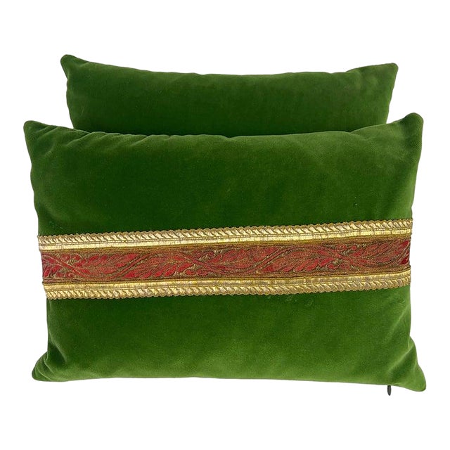 Pair of Custom Green Silk Velvet Pillows by Mla For Sale