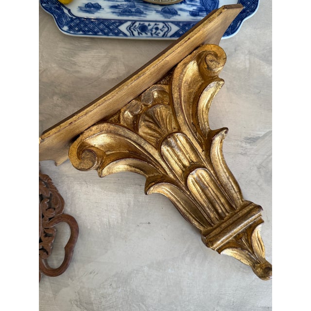 Vintage Italian Gilt Wall Shelf Sconce Carved Wood Italy Florentine Style For Sale - Image 4 of 10