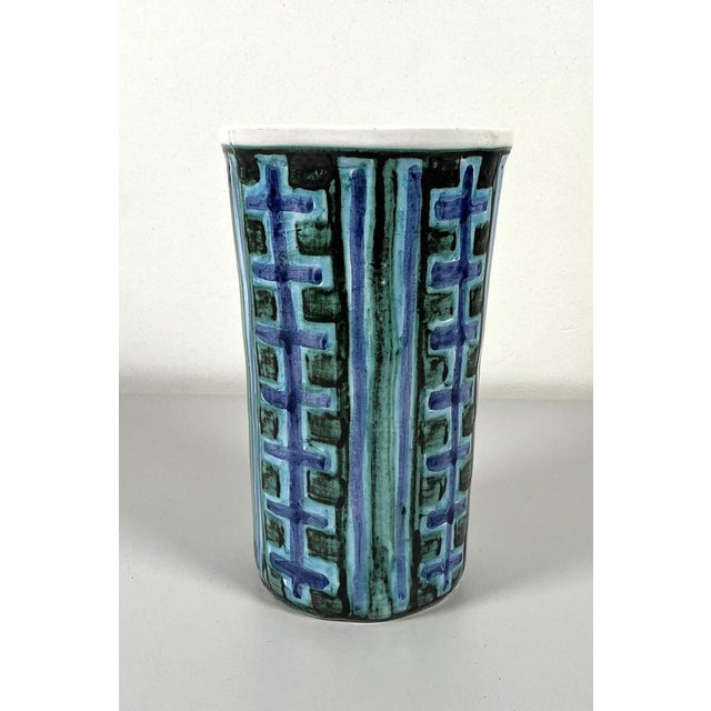 Vase designed by Henk Potters (Oisterwijk/Tilburg NL). The vase has a little chip and some crackle. Measurements H. 27.2...