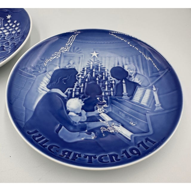 Mid-Century Modern Bing & Grondahl Copenhagen Annual Christmas Plates 1968, 1971 Collectible 2pc Set For Sale - Image 3 of 9