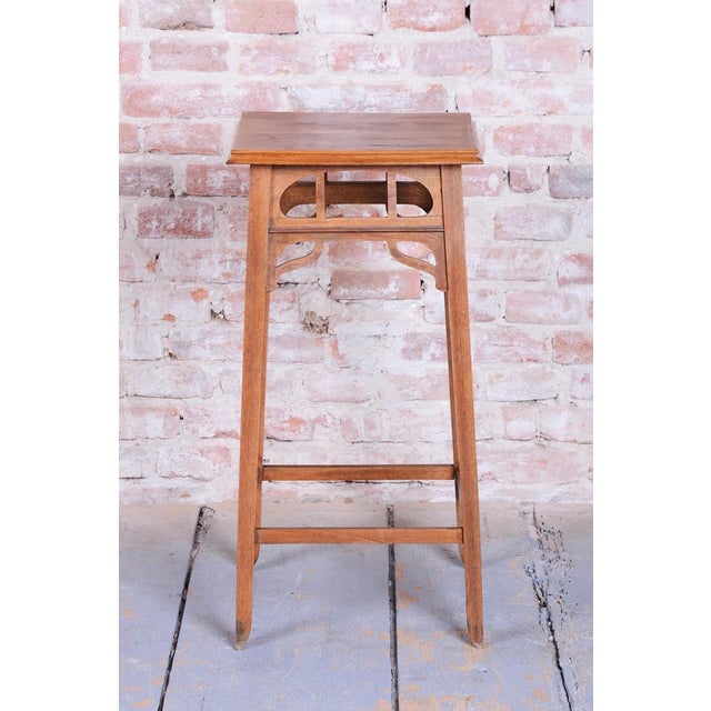 Art Nouveau Pedestal in Walnut, 1890s For Sale - Image 3 of 16