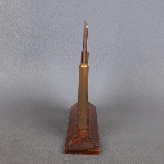 Antique Brass Engraved Altar Plate with Sacred Heart of Jesus by B. Wicker, 20th Century For Sale - Image 3 of 16