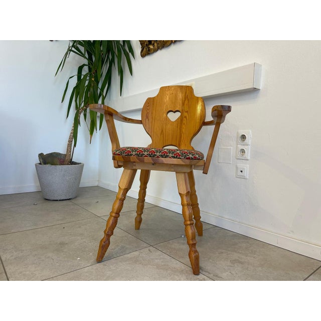 Rural farmer's chair Herzerlschair with armrests Dimensions: height 87 x width 61 x depth 55 - seat height 47 For sale is...