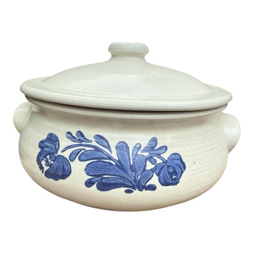 1960s Pfaltzgraff Yorktowne Covered Casserole Bowl