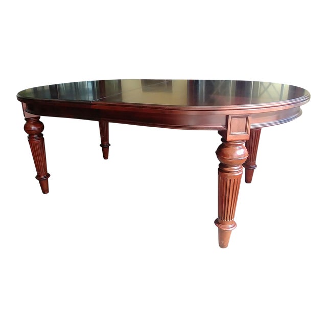 Thomasville Furniture Fredericksburg Whiskey Mahogany Oval Leg Dining Table