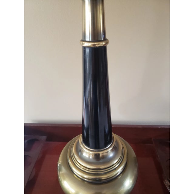 Mid 20th Century Vintage Stiffel Hollywood Regency Brass, Black Enamel and Marble Base, Unmarked For Sale - Image 5 of 8