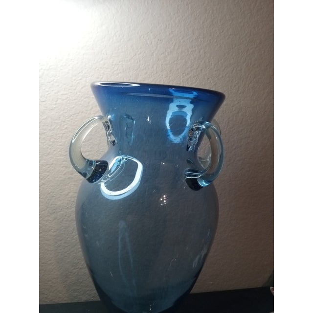 Exquisite Blenko Art Glass Blue Urn Style Pedestal Vase For Sale - Image 4 of 5