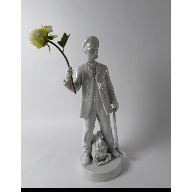 White Porcelain Statue of a Revolutionary with a Device for a Flag or Flower, 1950s For Sale - Image 13 of 18