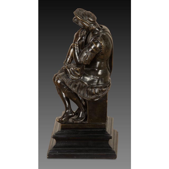 Antique French Bronze Figure of the Seated Lorenzo De Medici, 1880 For Sale - Image 3 of 10
