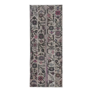 1970s Vintage Turkish Runner Rug - Neutral Beige & Floral Anatolian Small Runner - Handwoven Low-Pile Entryway Accent Rug For Sale