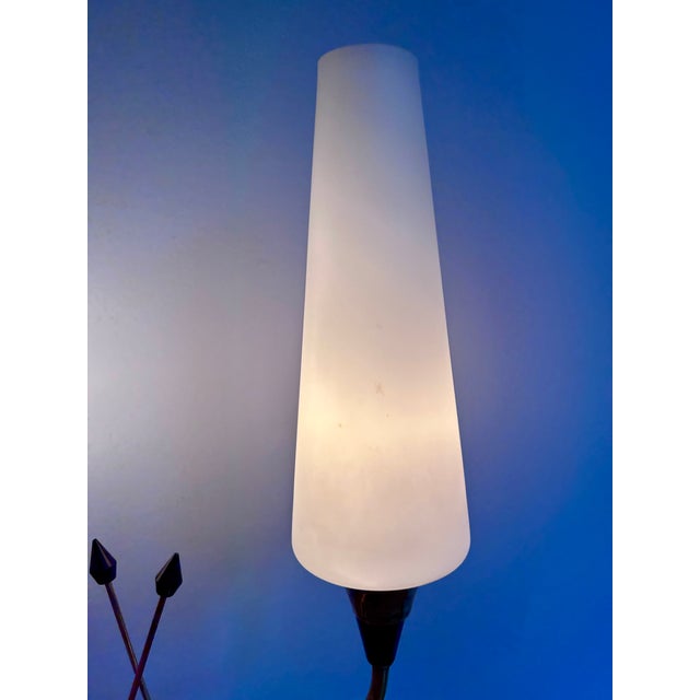 Vintage Table Lamps in Brass and Opaline, 1950s, Set of 2 For Sale - Image 4 of 13