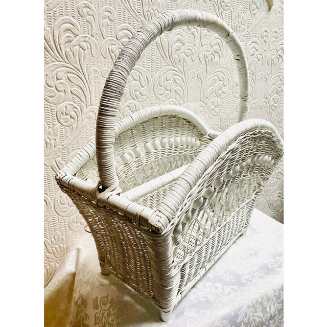 1960s 1960s Vintage Boho Beaded Wicker Fan Shaped Magazine Rack For Sale - Image 5 of 11