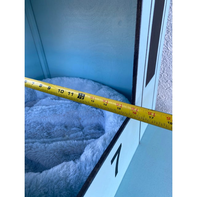 Pet Bed Lifeguard Tower Small Dog or Cat For Sale - Image 10 of 12