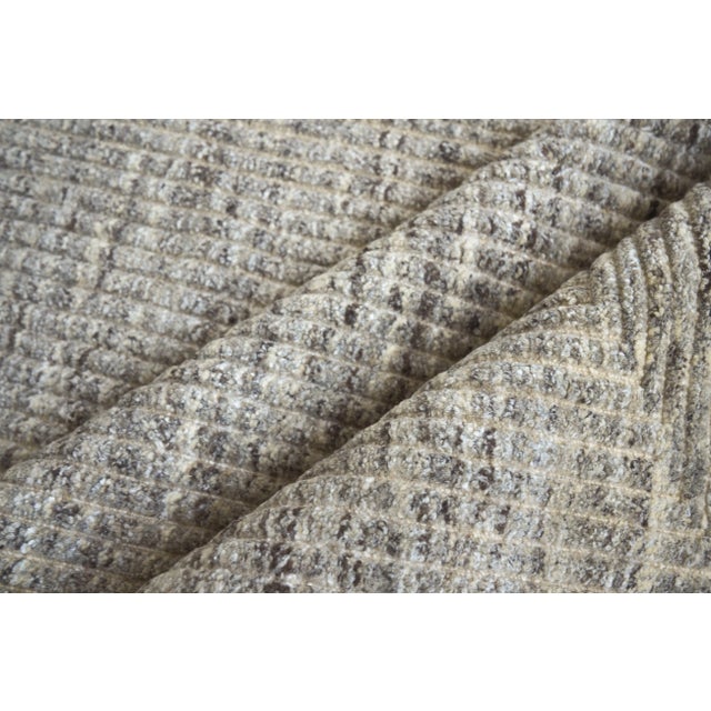Exquisite Rugs Exquisite Rugs Crescent Hand-Knotted New Zealand Wool Gray Rug-9'X12' For Sale - Image 4 of 7