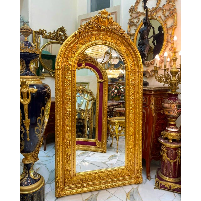 French Baroque Arched Mirror – Hand-Gilded Gold Leaf Frame With Ornate Carved Details For Sale - Image 4 of 5