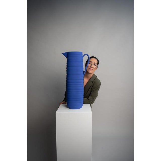 Bigger Sculptural Vase in Ceramic by Liliana Silva For Sale - Image 4 of 6