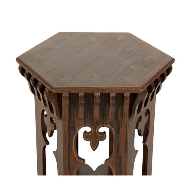 Islamic Grain-Painted and Parcel Gilt Moorish Style Pedestal Table, 20th Cent. For Sale - Image 3 of 5