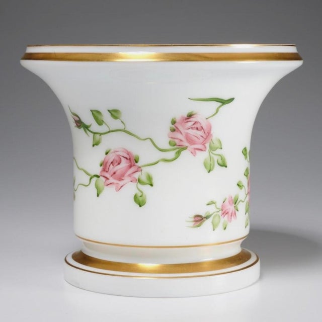 Pair of 1930s French Hand-Painted Porcelain Cachepots From the Iris Apfel Collection For Sale - Image 10 of 14