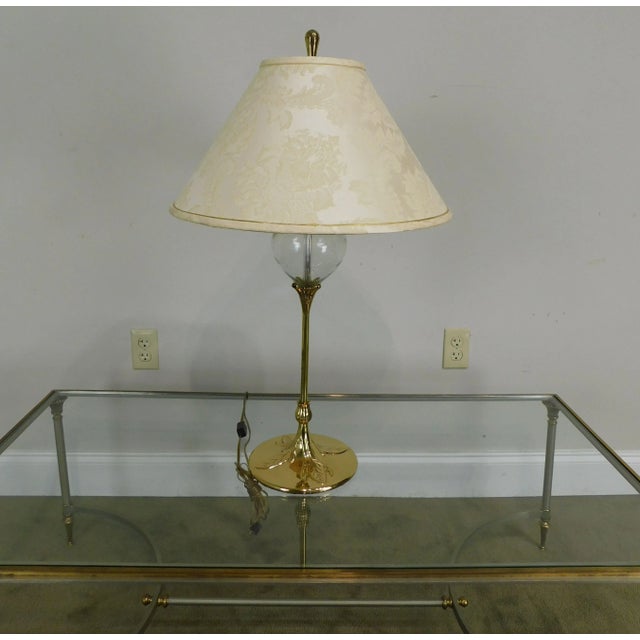 Vintage Quoizel Brass and Glass Foliate Table Lamps W/Shades - a Pair For Sale - Image 4 of 13