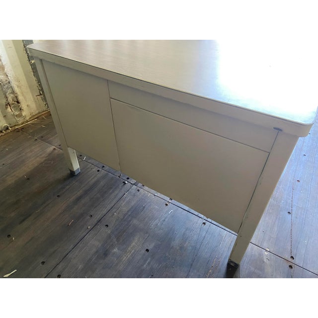 1940s Vintage Mid Century Modern Metal Tanker Desk For Sale - Image 11 of 13