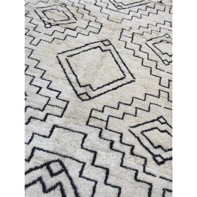 Textile Handwoven Moroccan Area Rug 9x12 For Sale - Image 7 of 12