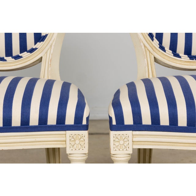 Pair of Antique French Louis XVI Style Painted Side Chairs in Blue Stripe For Sale In New York - Image 6 of 18