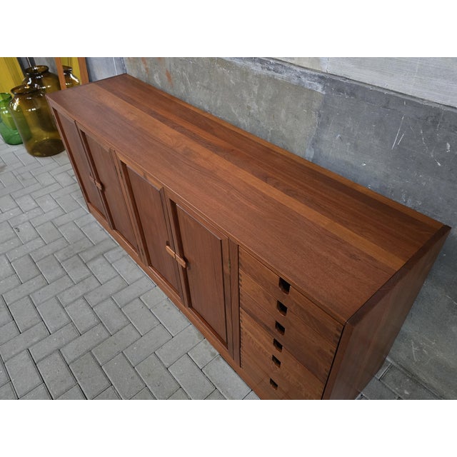 1980s Danish Teak Sideboard by Nissen & Gehl for A/S Mikael Laursen, 1980s For Sale - Image 5 of 15